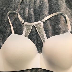 Victoria Secret wireless T Shirt Bra
